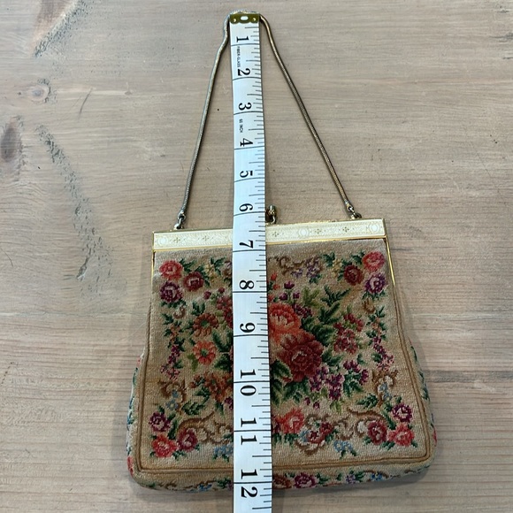 Vintage 1950’s Embroidered, Silk Purse - Picture 8 of 8